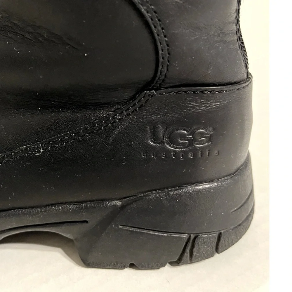 UGG Leather Sierra Sherpa Lined Combat Ankle Boots Size 7 Black Sheepskin Lining